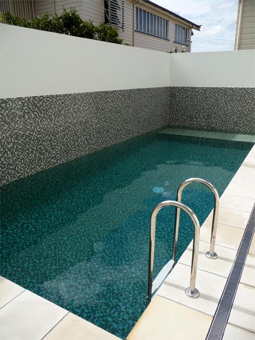 GCR270 Camo Light glass mosaic pool tile shown in situ