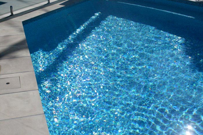 GCR330 Amalfi glass mosaic pool tile shown in situ