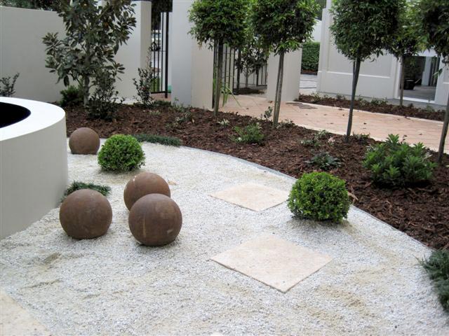 Travertine Linen stone tiles used for garden stepping stones