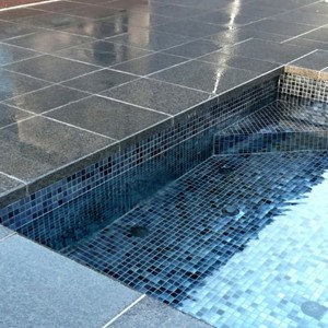 Wet Black Granite Pool Tiles