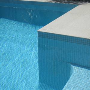 Fully tiled pool with GC155 Pale Blue glass mosaic tiles