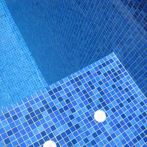 Photos of Swimming Pools fully tiled in Glass Mosaics