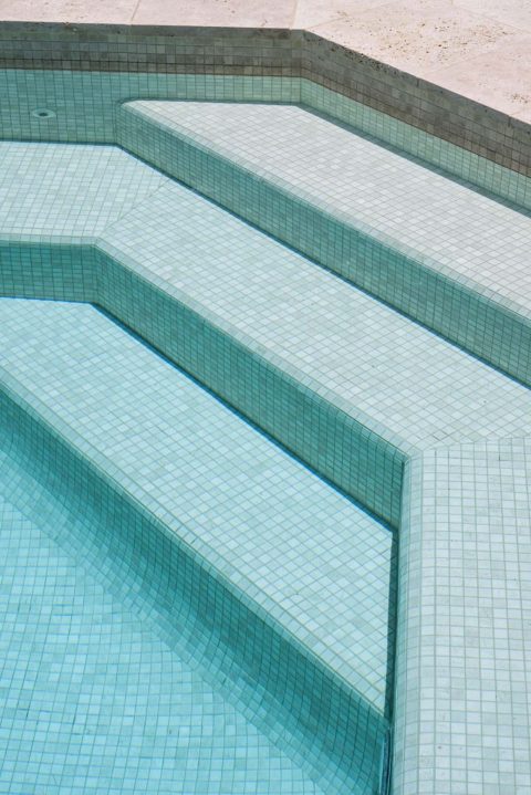 Luna 23mm Cream Sand Ceramic Mosaic Pool Tiles CMC400