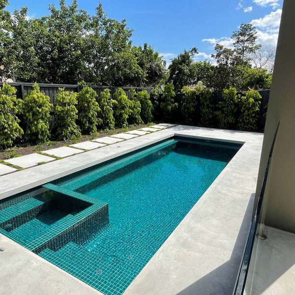 CMC338 Poolside Emerald Fully-Tiled pool